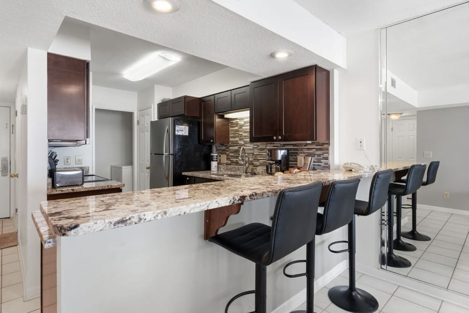 Boardwalk 583 Kitchen Counter Seats 3