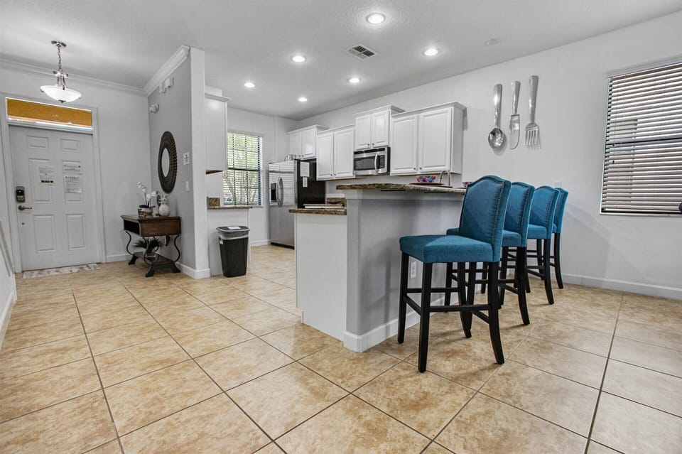 Breakfast Bar