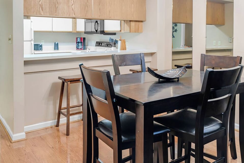 Dinning area - A pass through kitchen counter is convenient to the dinning area.