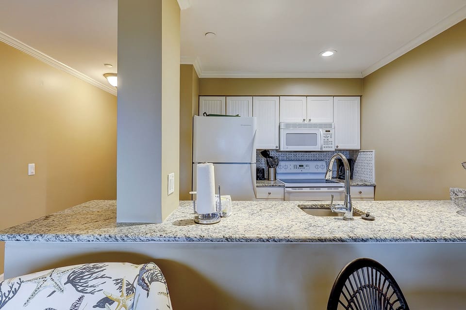 Fully equipped kitchen