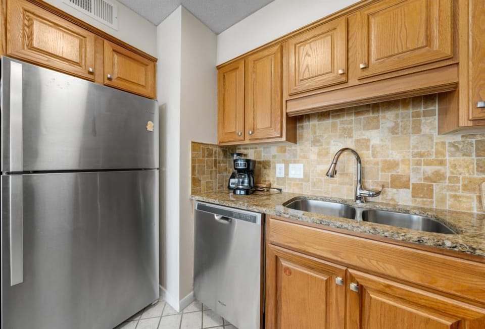 Boardwalk 684 Fully Equipped Kitchen