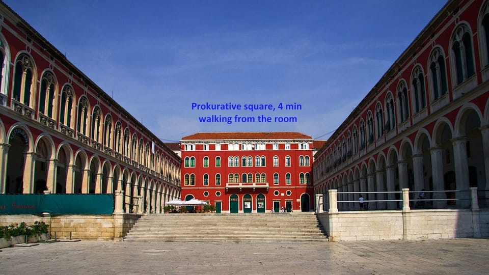 Prokurative square, 4 min walking from the room
