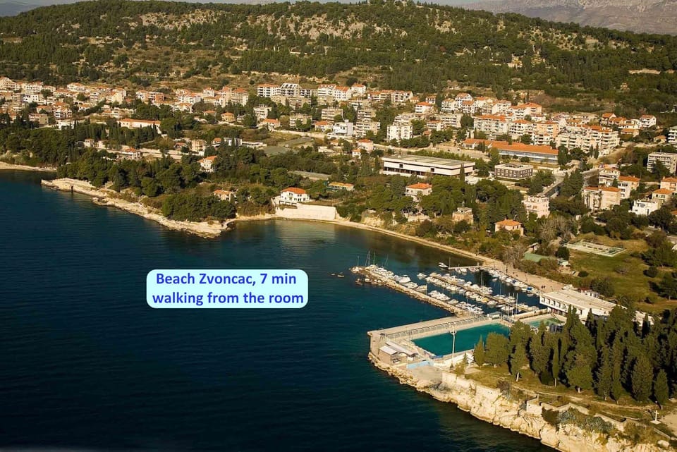 Beach Zvoncac, 7 min walking from the room
