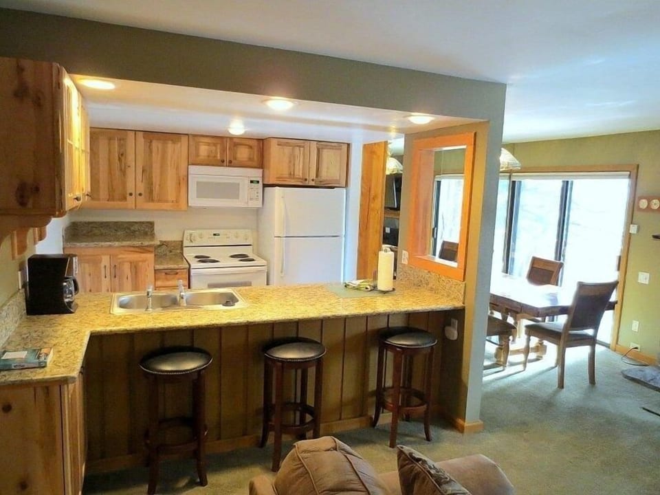 Kitchen Pic2