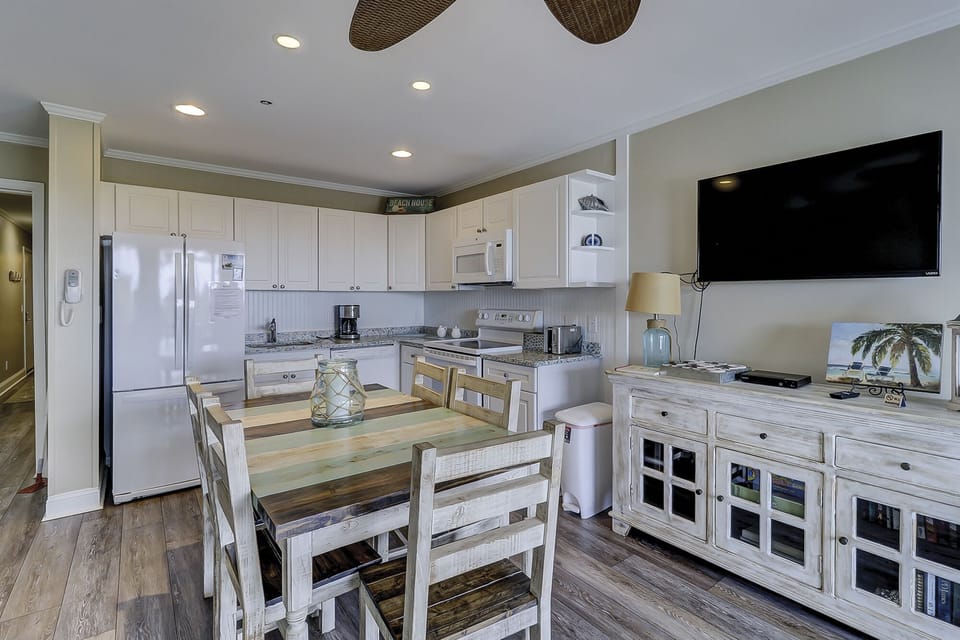 Ocean Dunes 210 - Dining Area