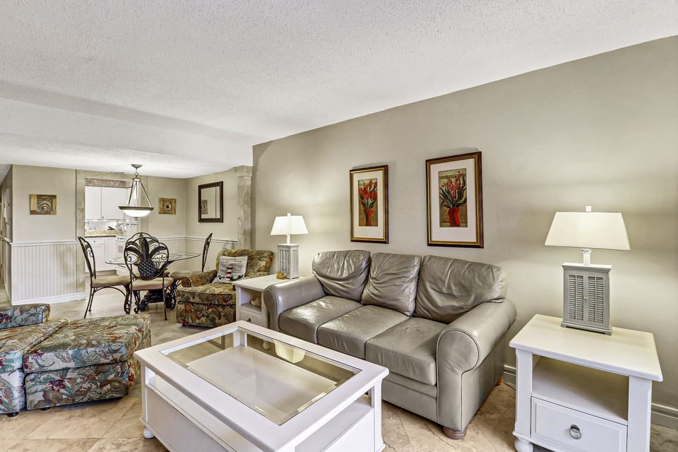 Xanadu D14 - Living room - The Living room has a sleeper sofa for extra bed accommodations.