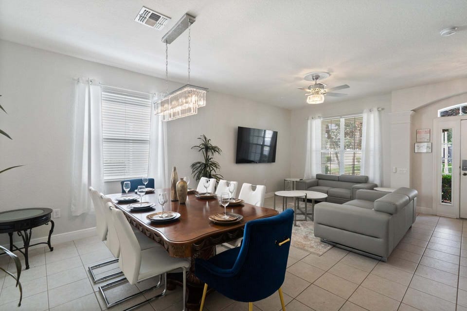 Dining / Living