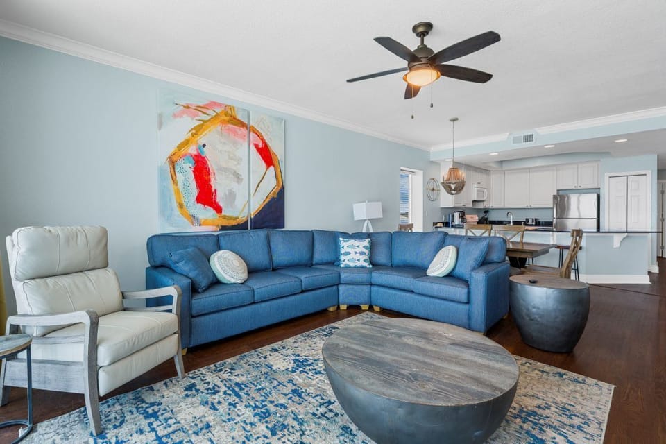 San Carlos 409 Living Room with Queen Sleeper