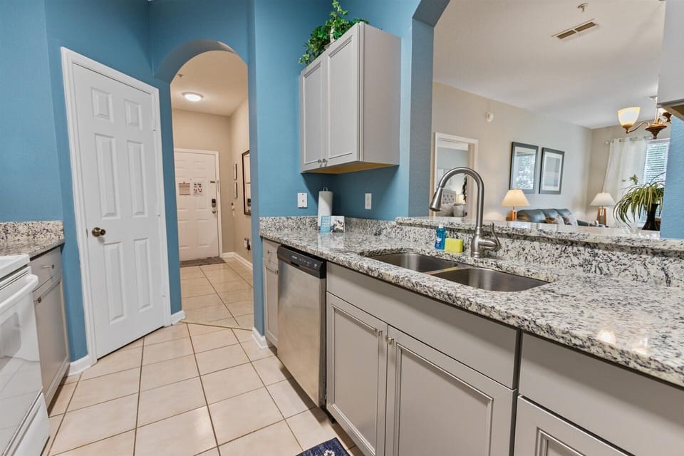 Kitchen (Angle)