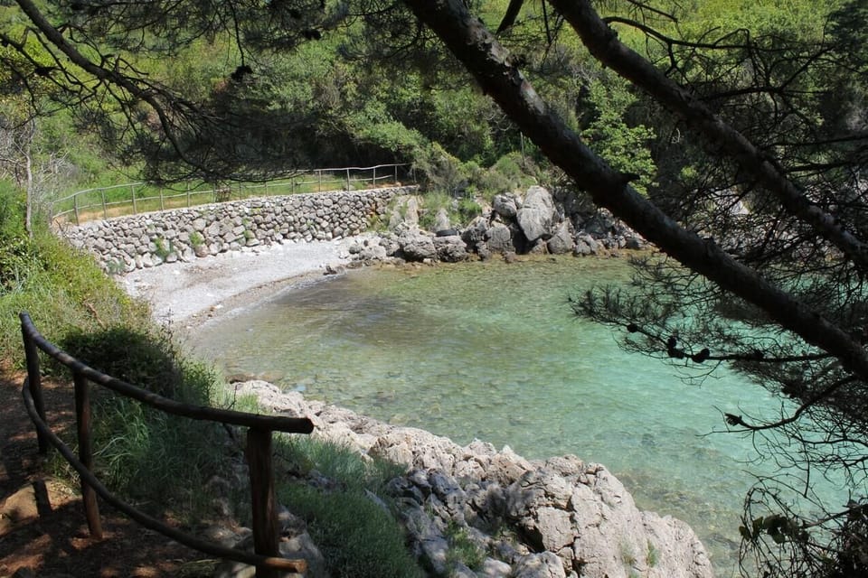 Nearby beaches