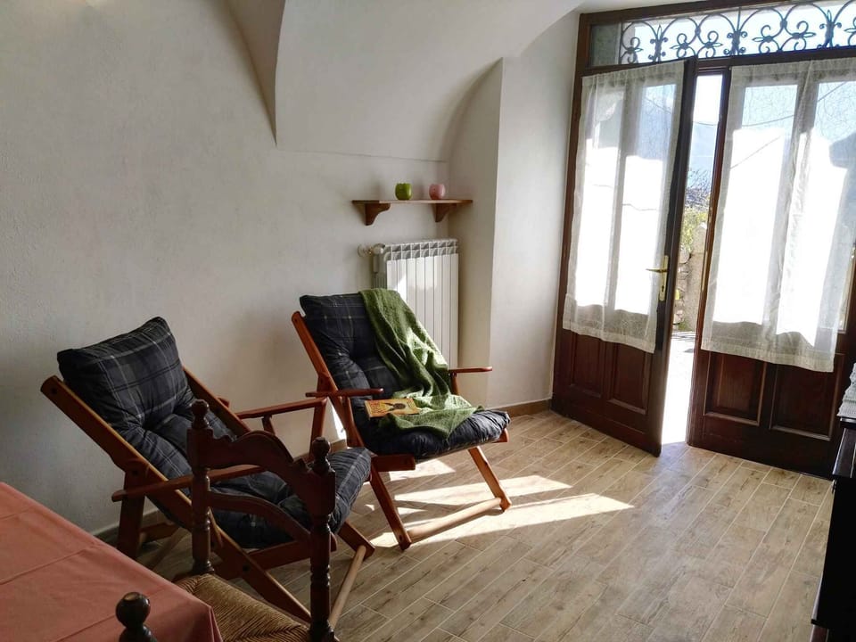living/bedroom
