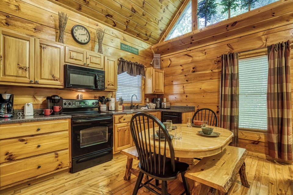 Fully Furnished Kitchen with all Cooking Utensils to cook most meals!!