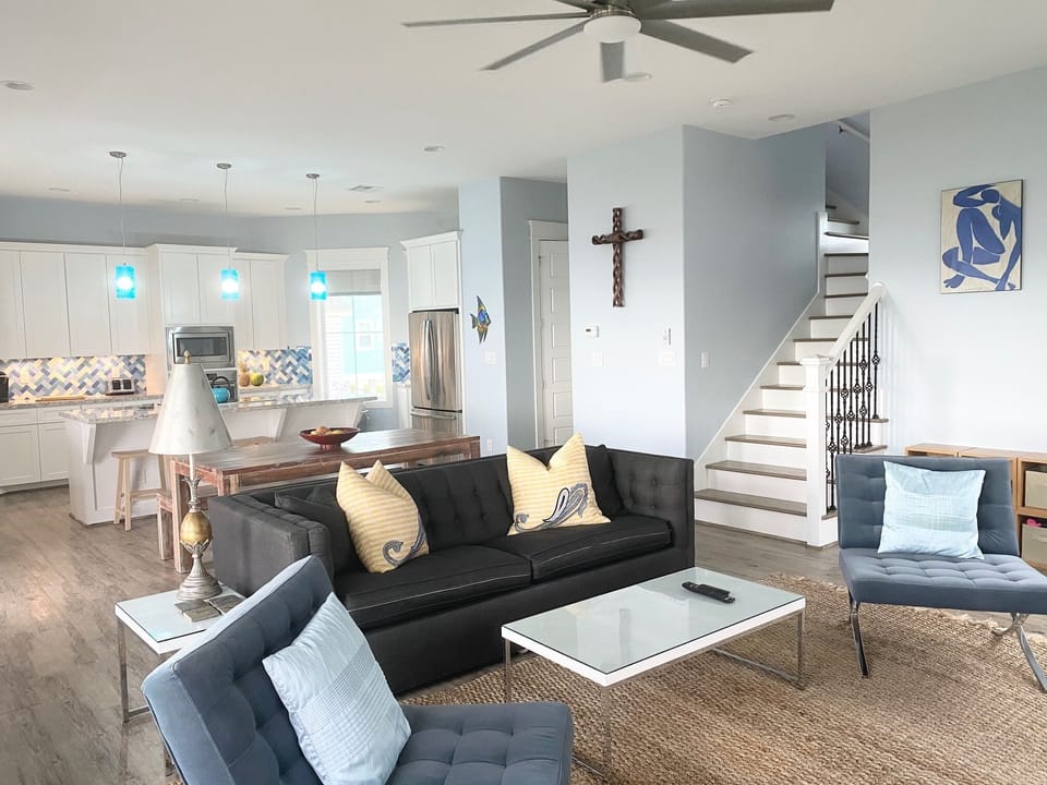 Open concept main floor