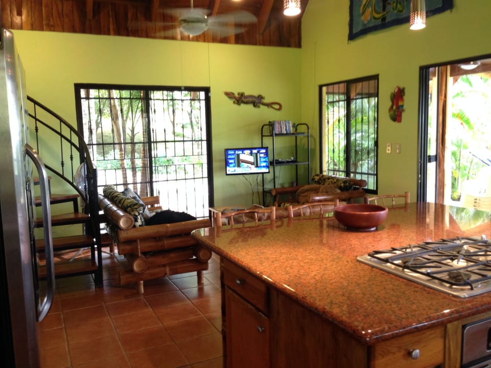 Living Room with Cable HDTV & Wi-fi BluRay DVD