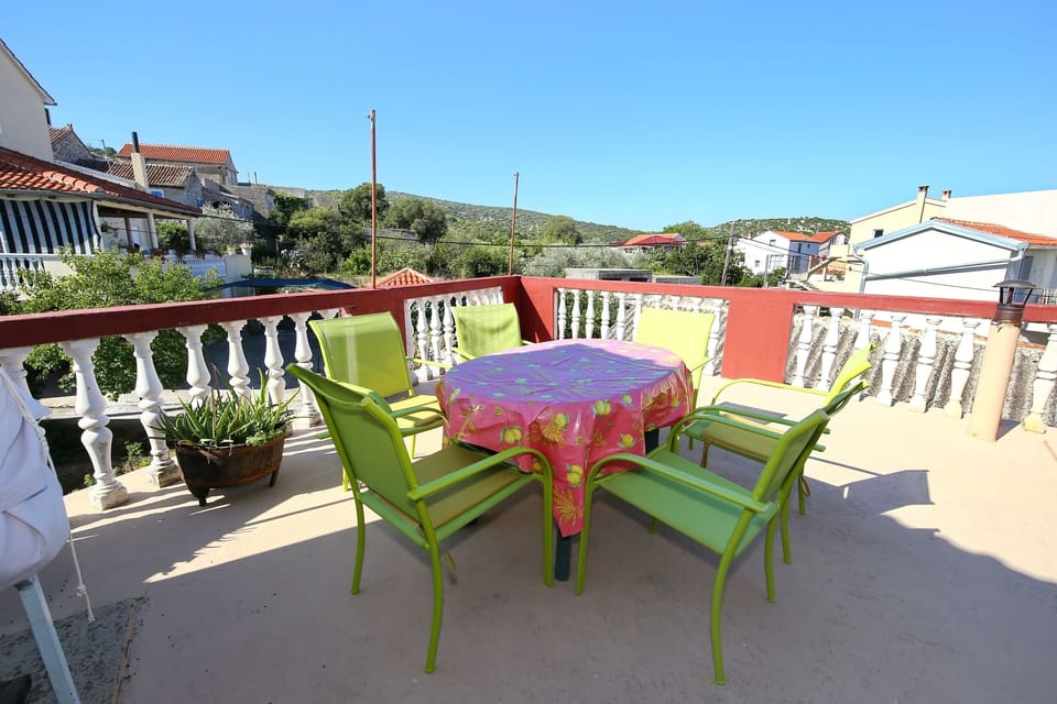 Terrace 1