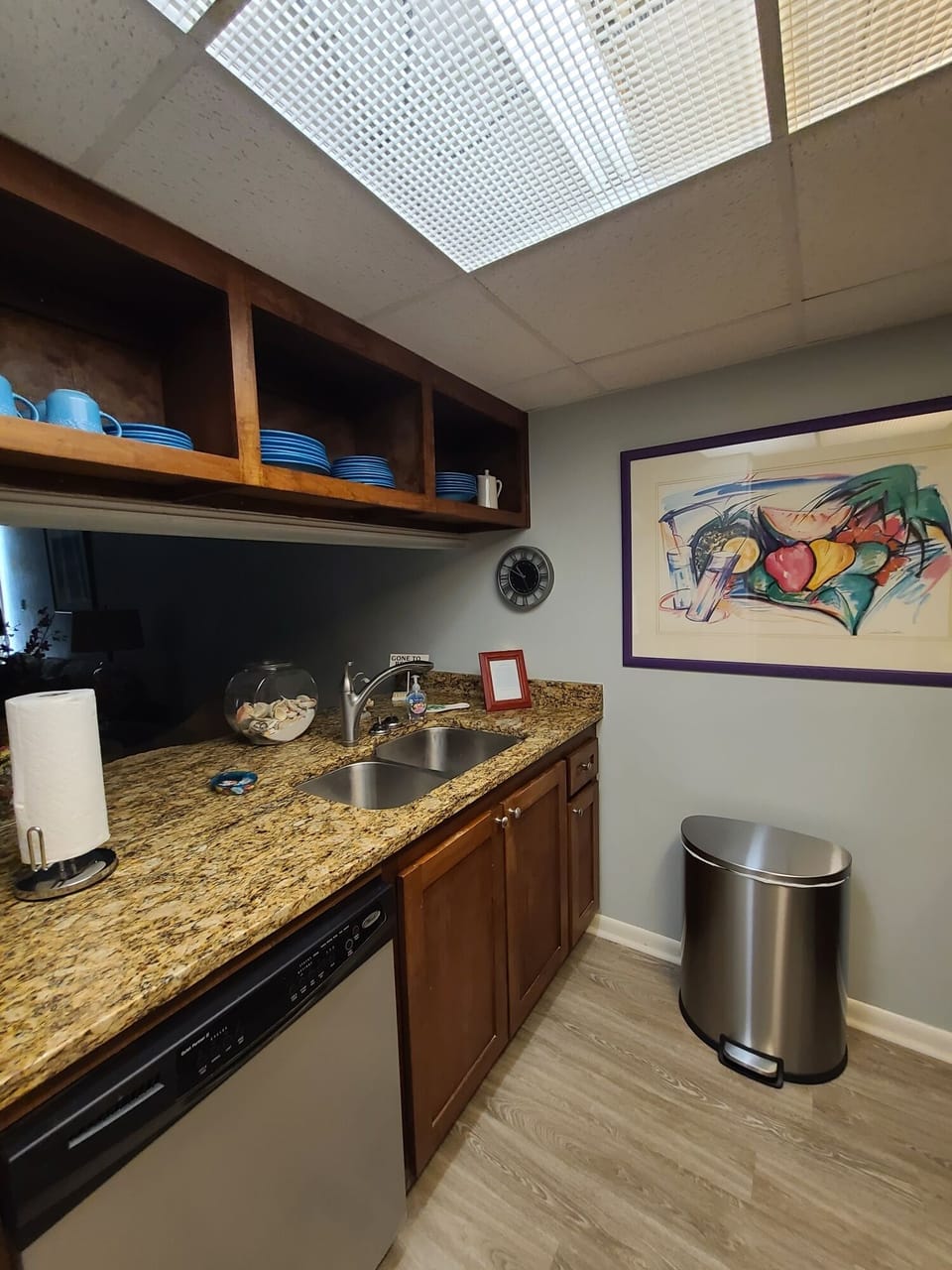 Kitchen has granite countertops, all  are stainless appliances, all dishware