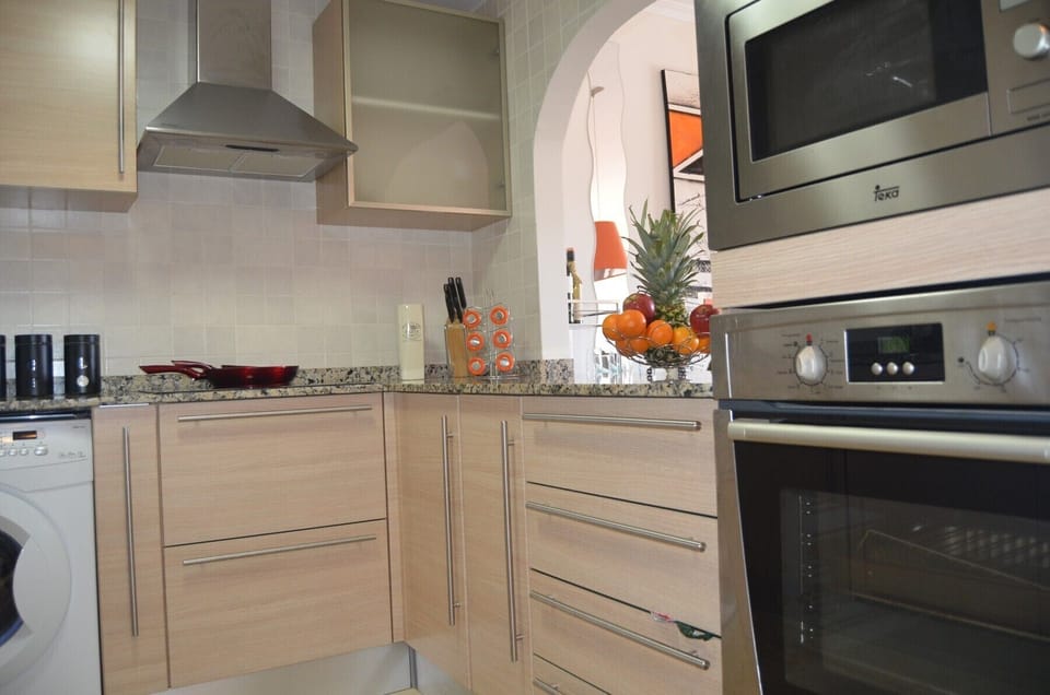 Modern Kitchen has beautiful interiors and all latest appliances