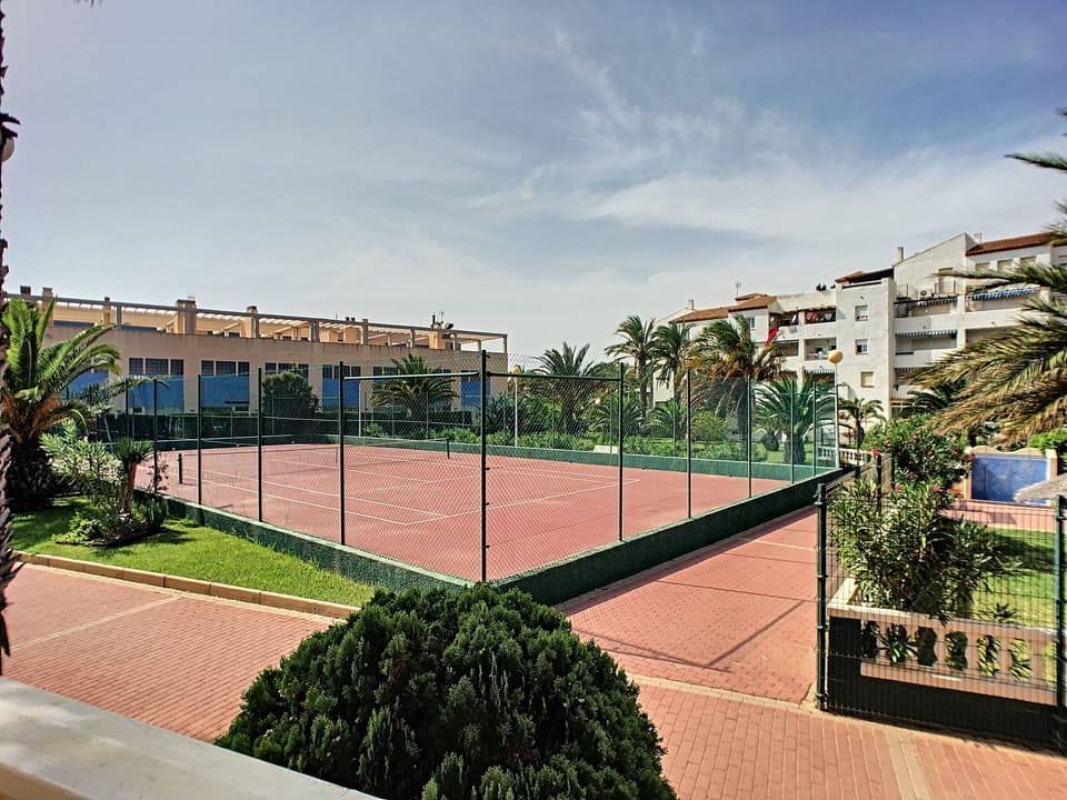 Sport court
