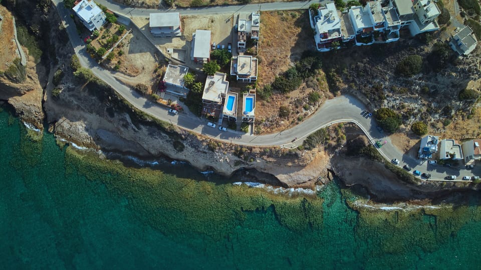 Pyxida, bird's eye view of coast line