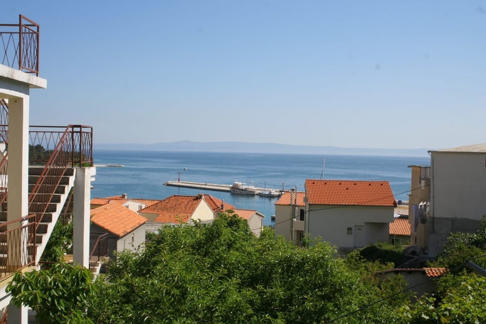 Balcony 2