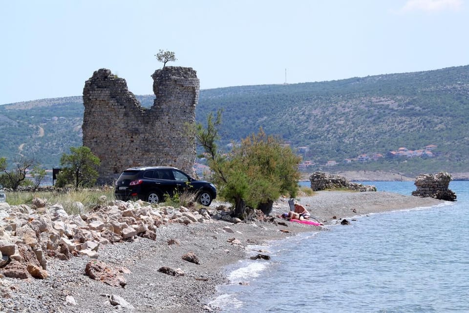 Nearby beaches