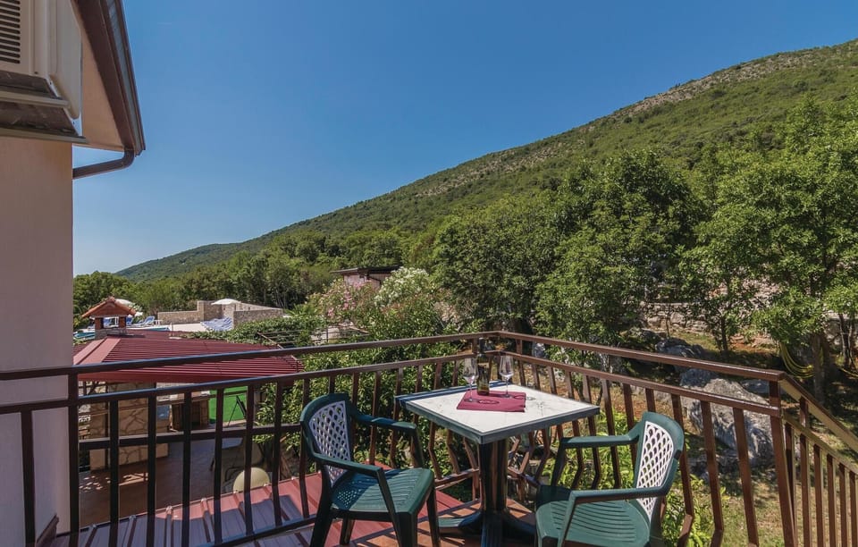 balcony-terrace