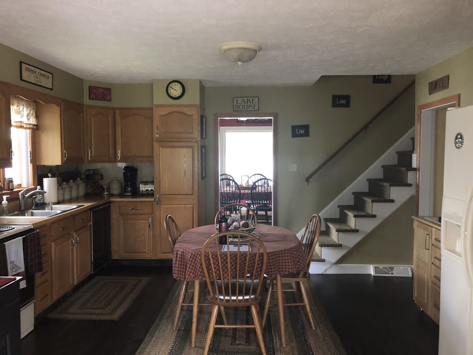 Kitchen - fully equipped with appliances including dishwasher
