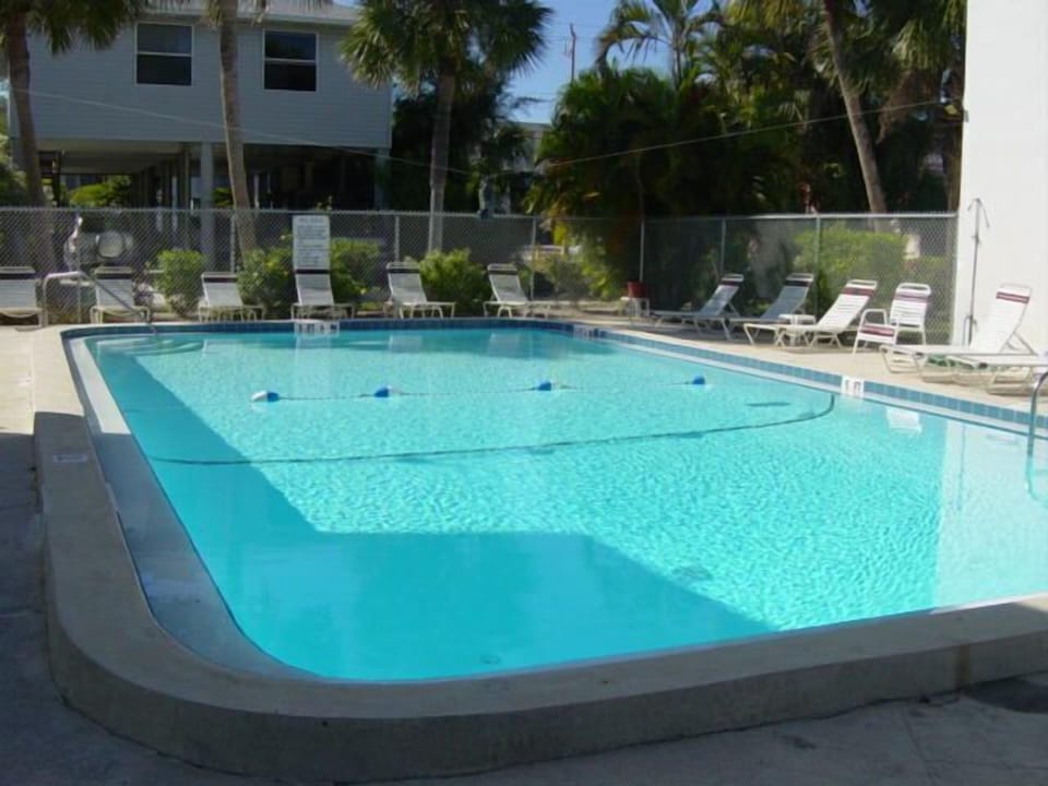 Community pool