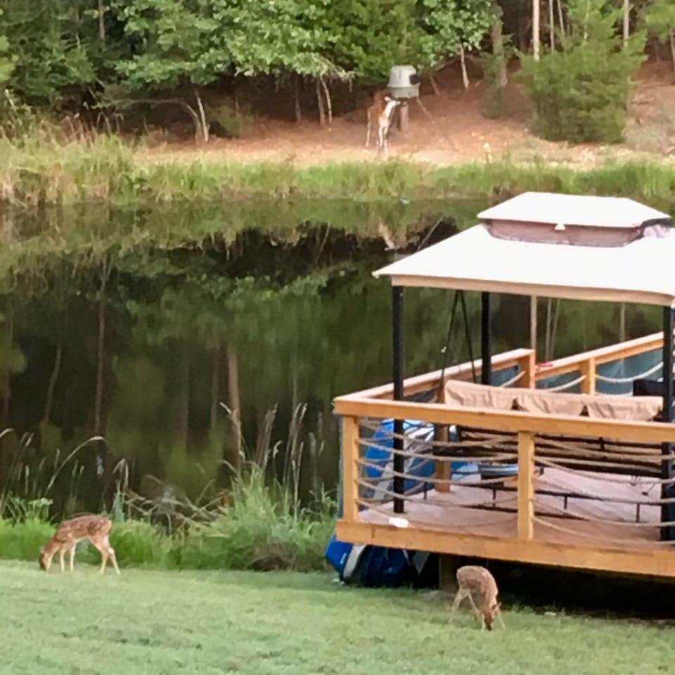 “We keep amenities well-maintained—please share any concerns during your stay.”