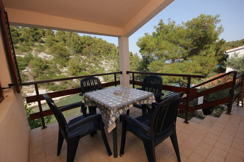 Terrace 1