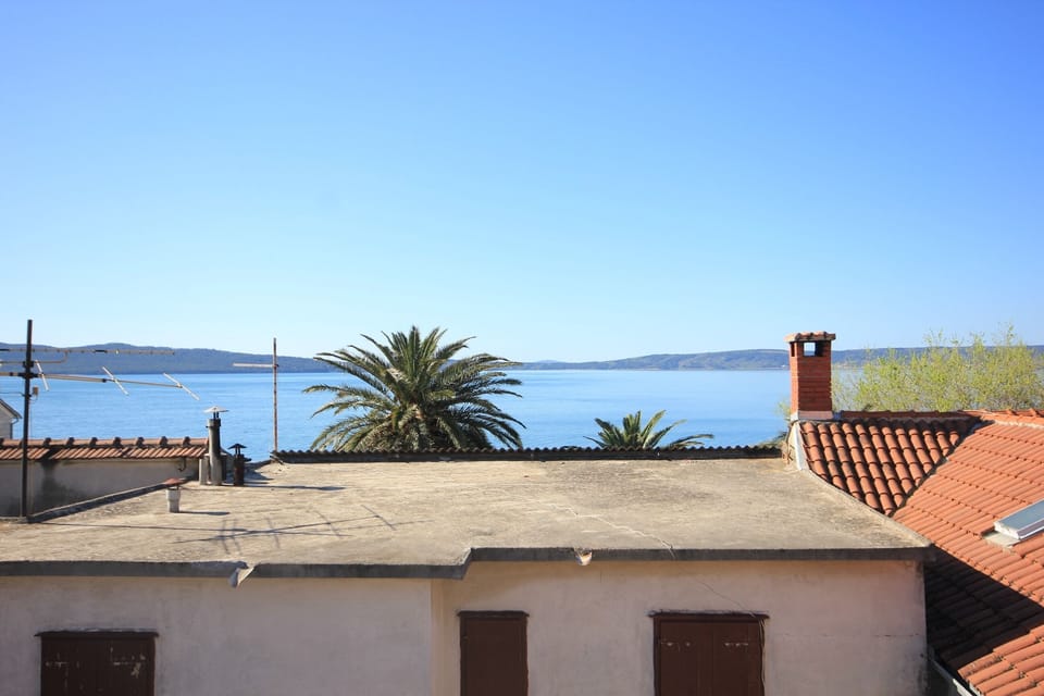 Balcony 2