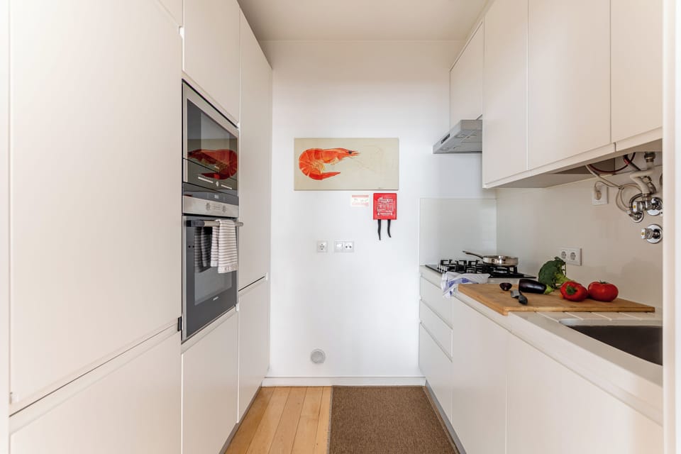 Fully equipped Kitchen | Brand new appliances and kitchenware
