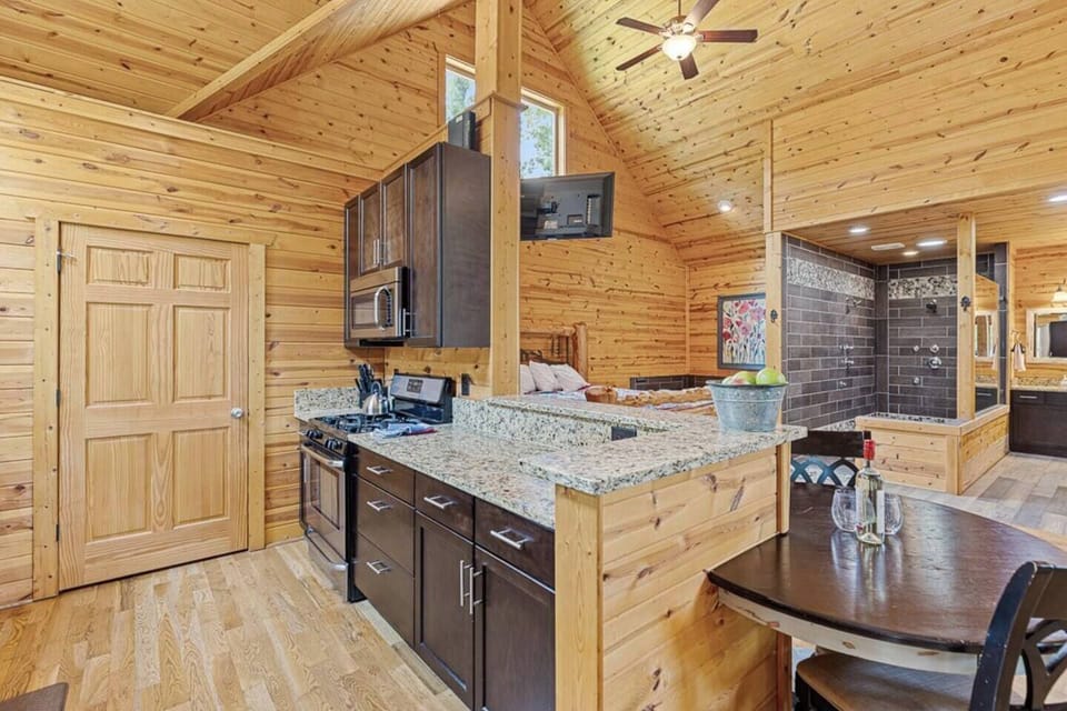 Equipped with Microwave and Stove