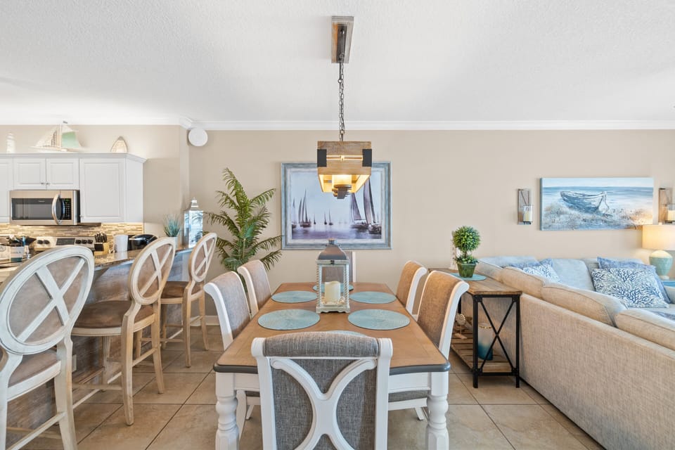 Dining Area with Gulf View
