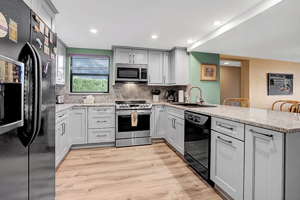 Kitchen 4