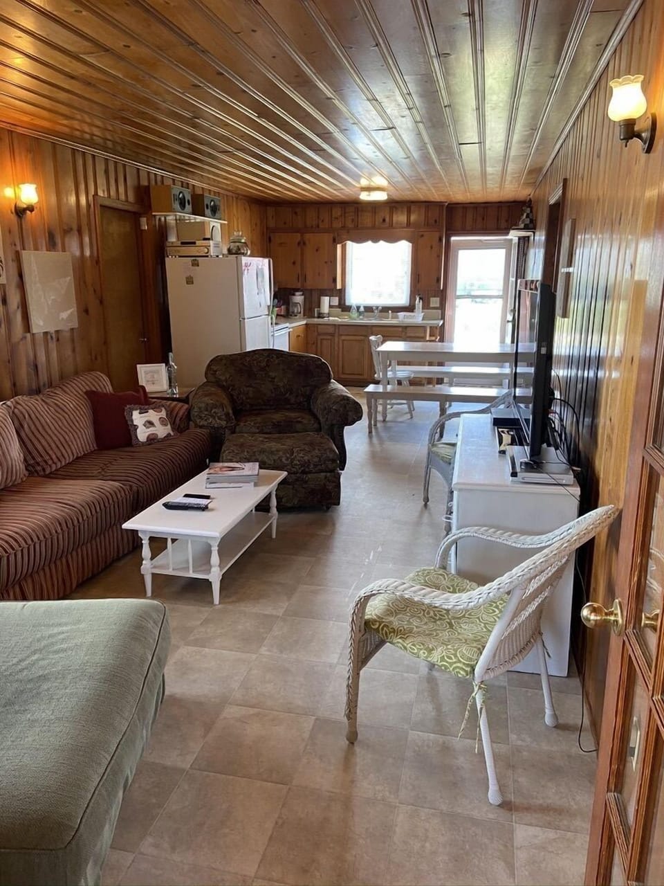 Living area, see straight through to kitchen area