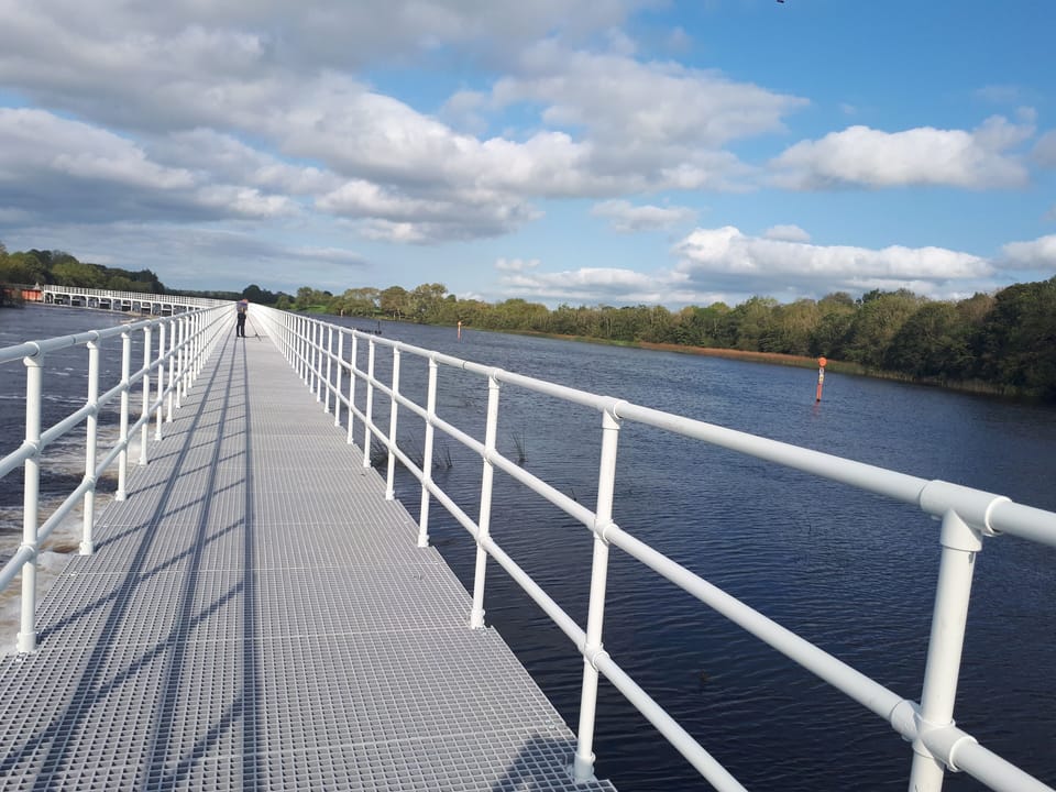 Meelick Weir walkway