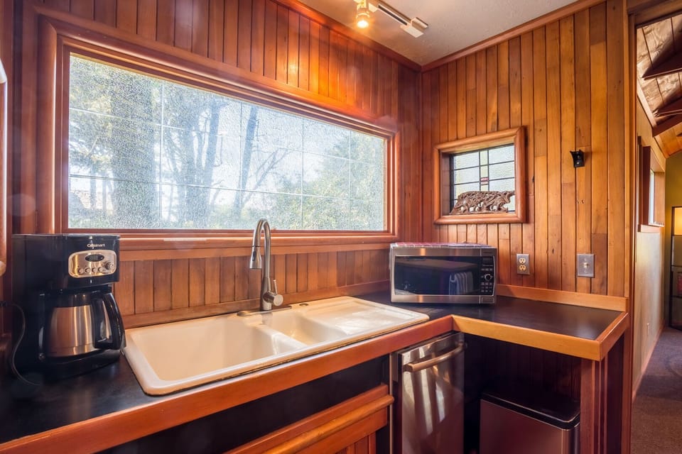 Kitchen perfect for intimate cooking.