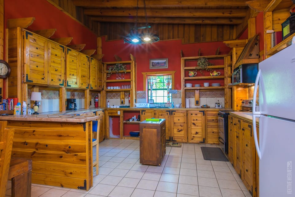 Kitchen :
 all you need to enjoy BBQ or nice dinners. Fully equipped. 
