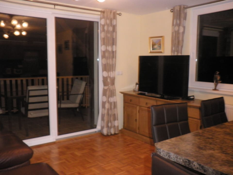 Lounge TV area