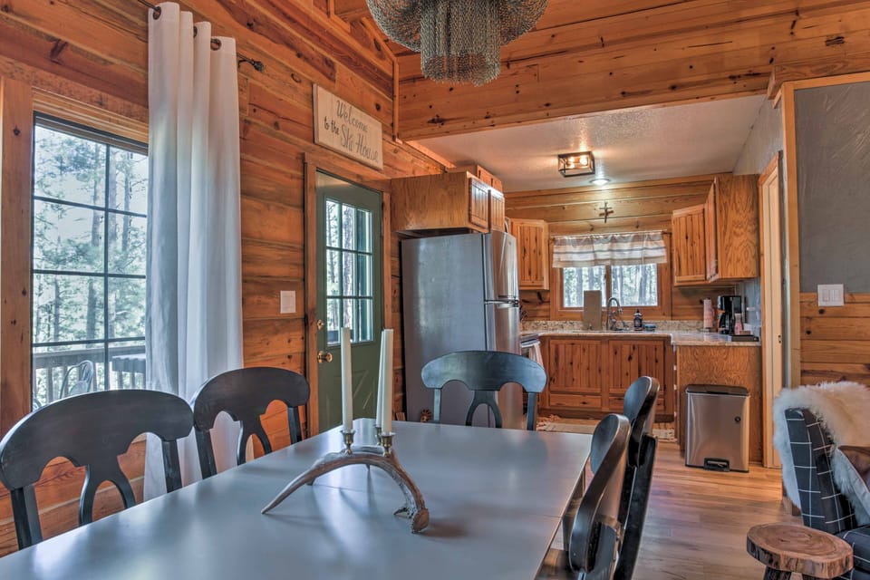 Dining Area | Main Level | Dishware & Flatware Provided