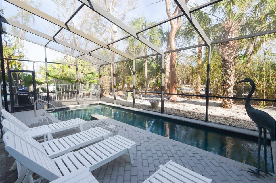 Private Pool with Sun Loungers