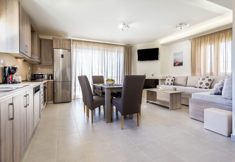 Living and dining area