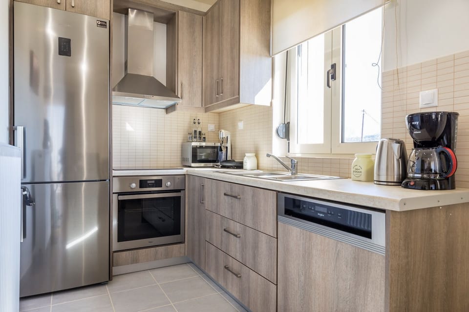 Open-plan fully equipped kitchen