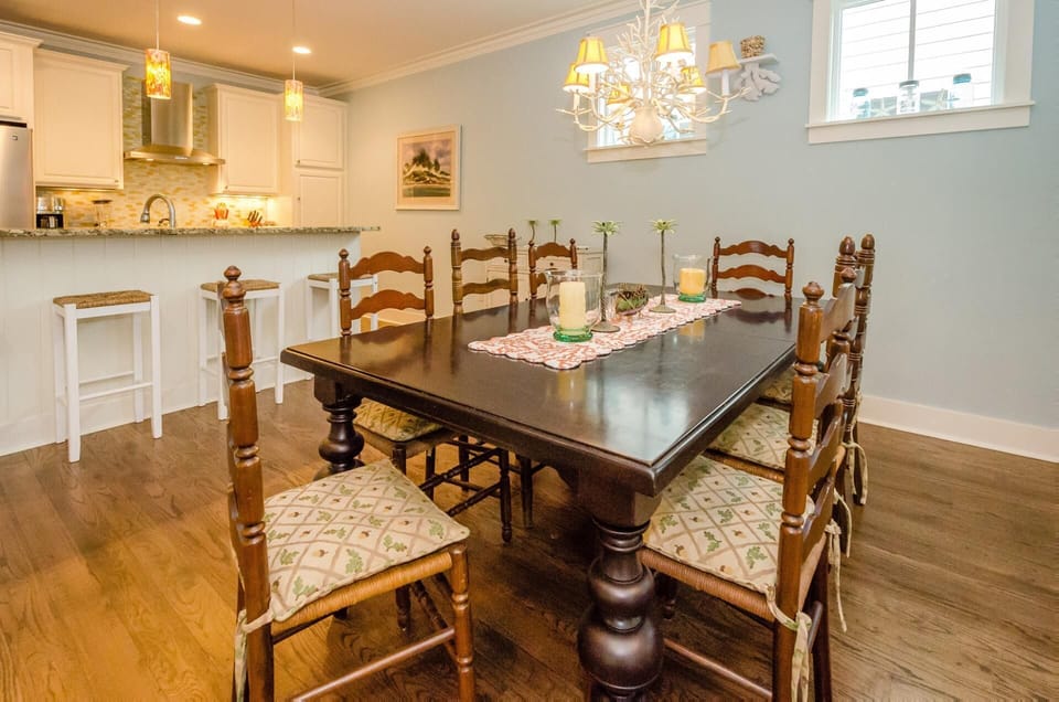 First Floor: Dining Room