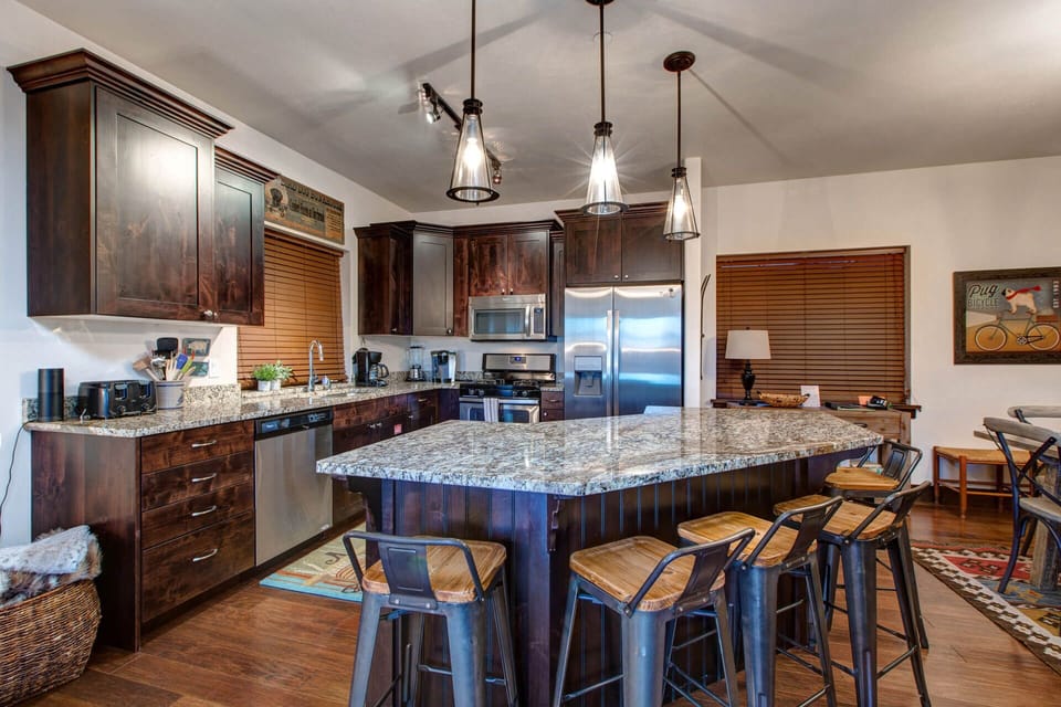 Vacation Rentals in Park City at Bear Hollow Ridge 2308: Fully-equipped kitchen with stainless steel appliances