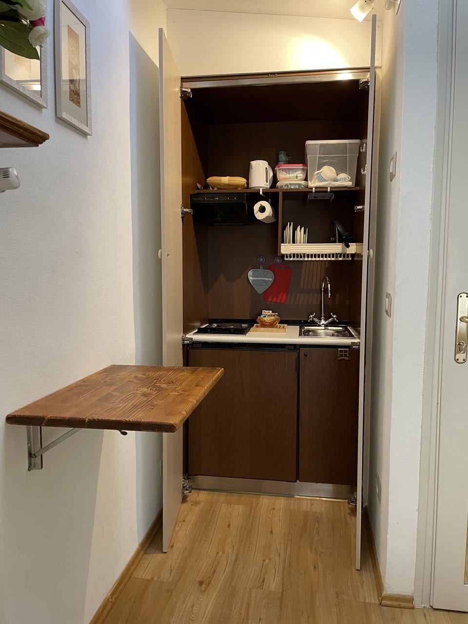 Mpnoblocco con frigo e 2 piastre elettriche
