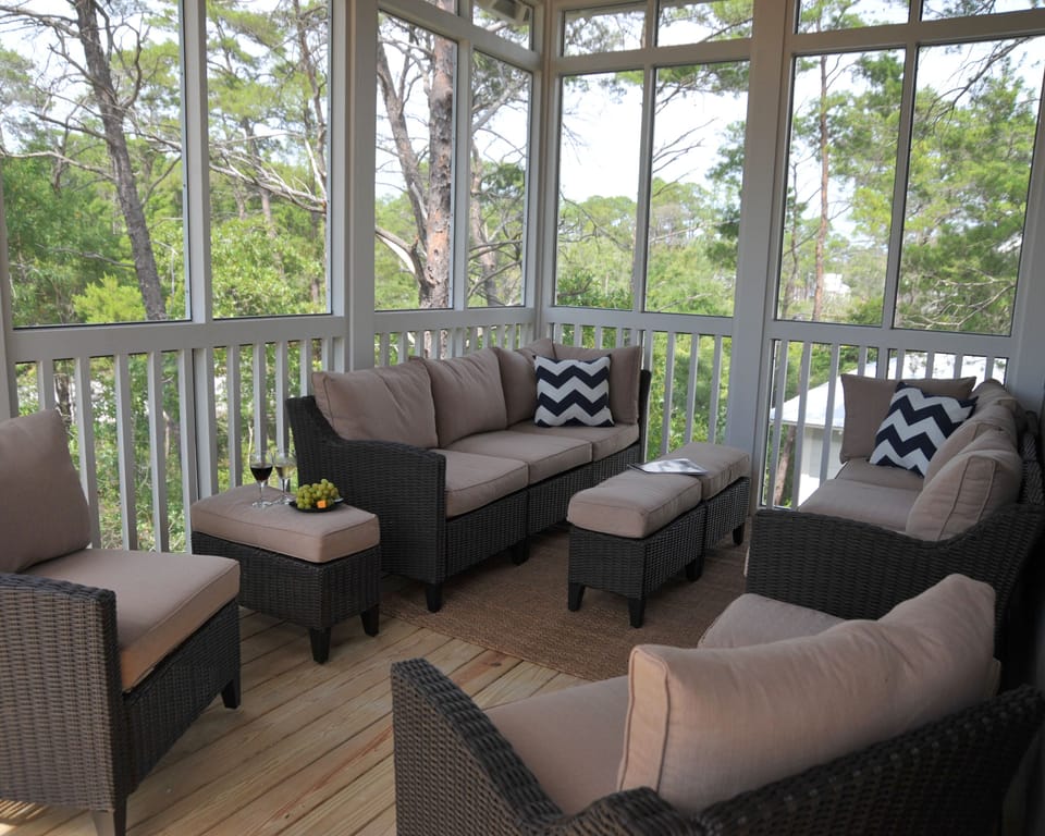 Enjoy your evenings on the screened in lanai