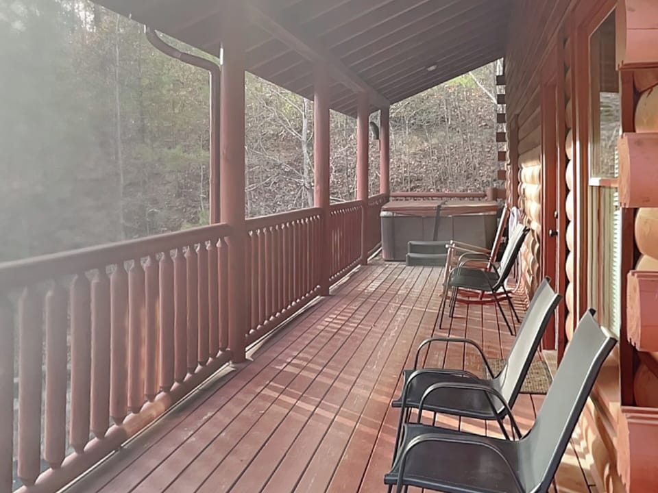 Second Level Balcony w/ Hot Tub