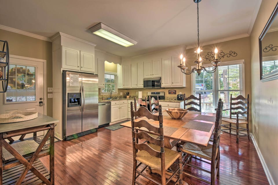 Fully Equipped Kitchen | Complimentary Spices